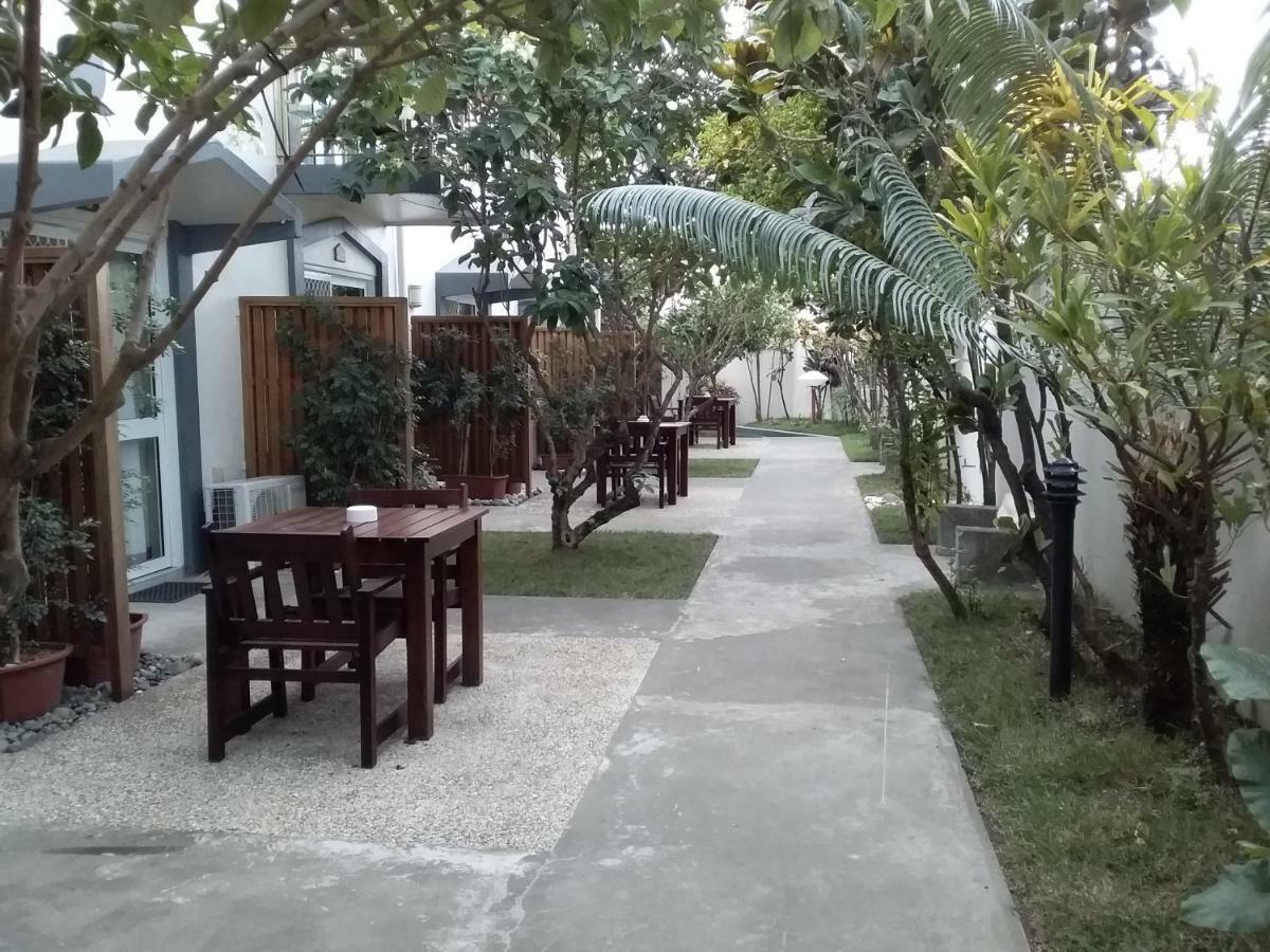 Sanalae Apartments Хоніара Екстер'єр фото